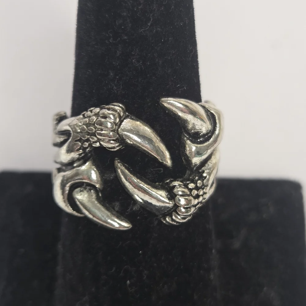 Silver Tone Brutalist Dragon Claw Ring Sz 8.5 Mythical Goth Fantasy Creature